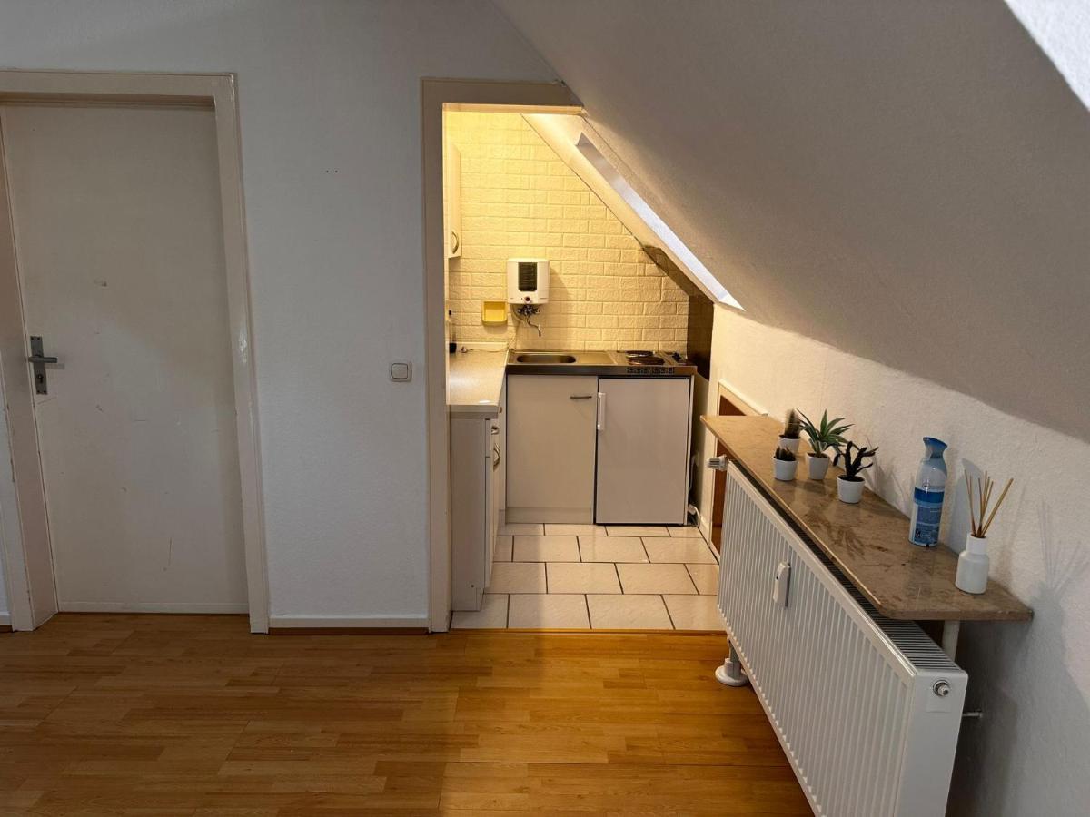 A&V Apartments Gemuetliche Rheinblick Wohnung Apt Daisy Duisburg Exteriör bild
