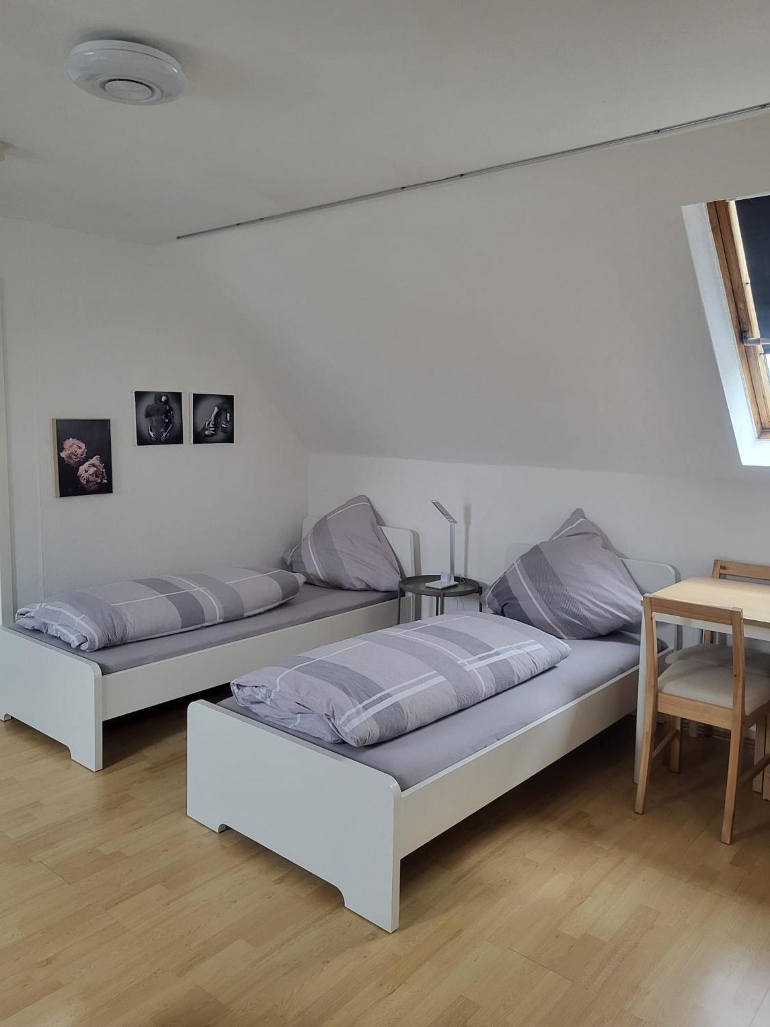 A&V Apartments Gemuetliche Rheinblick Wohnung Apt Daisy Duisburg Exteriör bild